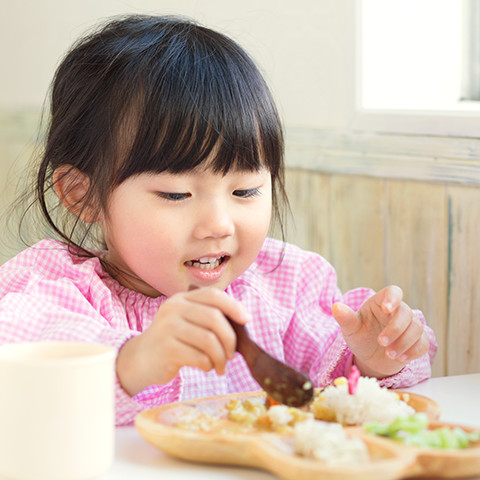 おいしさと安全性を考えた給食を